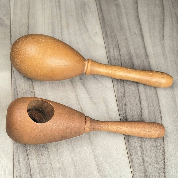 Vintage Darning Wooden Eggs - Set of Two (one with flat side) - Picture 1 of 6